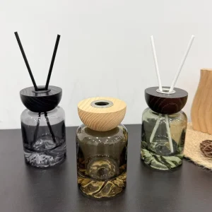100ml 120ml Empty Container Festival Gift Glass Aromatherapy Bottles Reed Diffuser Set Screw Cap Flat for Home Fragrance