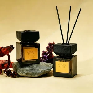 100ml Square Amber Glass Reed Diffuser Bottle with Black Wood Lid and Custom Packaging Box