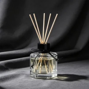 110ml 130ml Reed Diffuser Bottles Empty Luxury Diffuser Bottles with Screw Cap Glass Reed Diffuser Fragrance Bottles