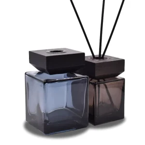 150ml Black Square Glass Reed Diffuser Bottle with Wooden Cap and Black Fiber Sticks