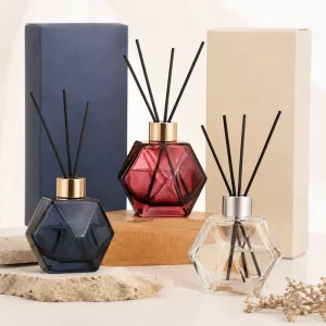 Aikun Custom 100ml 200ml Glass Reed Diffuser Bottle Unique Aroma Reed Diffuser for Home Fragrance OEM