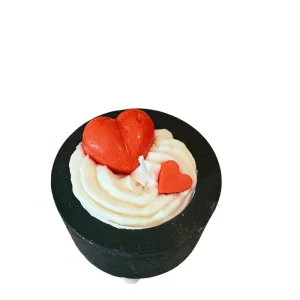 Black Handmade Heart-Shaped Aromatherapy Candle with Soybean-Blended Wax