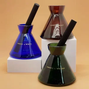 Conical Glass Fireless Dried Flower Diffuser 150ml 100pcs Hotel Cosmetic Perfume Fragrance Reed Diffuser Bottle