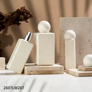 Cross border Exclusive Beige square High capacity Glass Perfume Bottle with Pump Sprayer 30/50/100 ml Empty