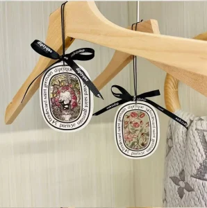 Custom Enterprise Logo DIY Flower Shaped Wood Reed Diffuser Sets Long Lasting Fragrance Car Air Freshener Pendant Promotional