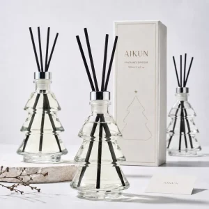Custom Logo Luxury Christmas Tree Glass Bottle Reed Diffuser Gift Set for Home Hotel SPA Holiday Gift Fragrance