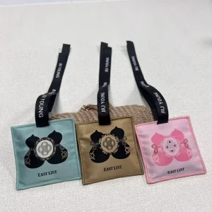 Custom Logo Printed Hanging Cloth Sachet Bags Perfume Scented Sachet for Wardrobe Car Closet Odor Eliminator