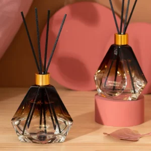 Custom Logo Reed Diffuser Gift Set Black Vanilla Scent Glass Bottle Pear Shape Long Lasting Home Fragrance Decor