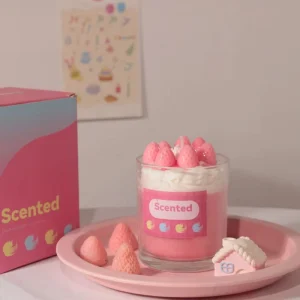 Custom Pink Strawberry Scented Soy Wax Candle with Gift Box Private Label Aesthetic Room Decor