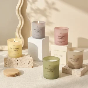Custom Private Label Premium Soy Wax Scented Candle in Matte Glass Jar for Home Fragrance & Gifting