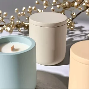 Custom Scented Soy Aromatherapy Candle in Ceramic Jar with Logo Lid and Private Label