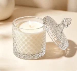 Customizable Luxury Eco Friendly Soy Wax Holiday Aroma Scented Candle Lid Enclosed Glass Jar Long lasting Aromatherapy Candle
