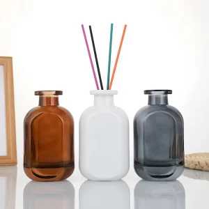 Customizable Reed Diffuser Glass Bottles High Quality Empty Fragrance Diffuser Jars Colored Glass Flat Shape Clear