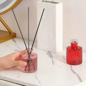 Customized Version Looking Air Freshening Liquid Essential Oil Indoor Fragrance Ornaments Reed Diffuser