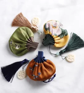 Embroidered Aromatherapy Sachet Handmade Needlework Scent Bag With Natural Fragrance for Home Wardrobe Car Decoration and Gift