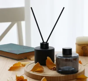 Empty 50ml 100ml 200ml Black Cylindrical Glass Bottle Aromatherapy Jar Reed Diffuser Fragrance Glass Bottle