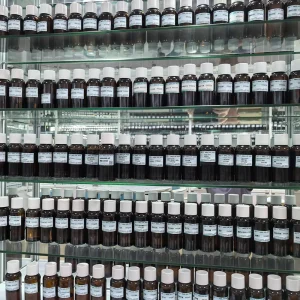 Essential Oil Samples Bulk Variety Pack Organic Pure Natural Aromatherapy Oils Set for Diffuser Soap Candle Making