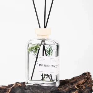 Flameless Reed Diffuser with Dried Flowers for Bathroom and Home Fragrance