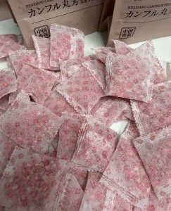 Floral Scented Sachet for Wardrobes Deodorises Leaves Fragrance protects Clothes From Damp and Moths Environmentally Friendly