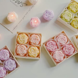 Hand Poured Rose Scented Paraffin Wax Candle Creative Shape Gift Candle for Qixi Valentines Birthday Souvenir