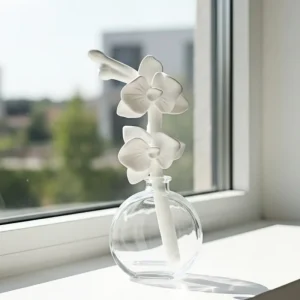 Handmade 100ml Ceramic Porcelain Flower Aroma Plaster Air Freshener with Glass Bottle and Essential Oil Diffuser