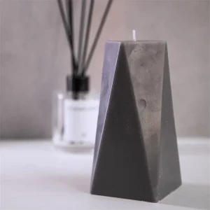 Handmade Luxury Design Paraffin Wax Candle Oem Custom Unique Black Wax Scented Shape Candle for Home Decoration