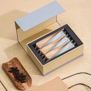High End Exquisite Gift Box Customized Tea Nuts Alcohol Holiday Gifts Clothing Packaging Flip Top Hard Gift Box Bag Set