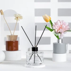 High Quality Thick Bottom 50ml 100ml 120ml 150ml 200ml Clear Round Glass Reed Diffuser Aromatherapy Bottle With Lid