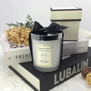 LA03P Luxury Private Label Aroma Shiny Glass Jar Soy Wax Scented Candles Souvenir Wedding Christmas Gift Candles With Metal Lid