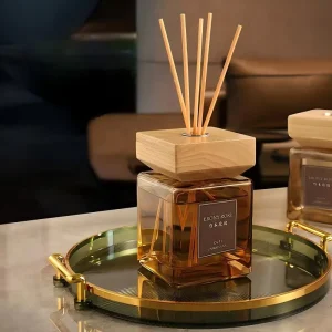 Long Lasting Air Fragrance Glass Liquid Reed Diffuser with Essential Oil Eco Friendly 200ml Capacity 30m Diffusion Range