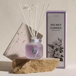 Luxury 100ml Reed Diffuser Eco friendly Glass Bottle Natural Liquid Aromatherapy Home Scent Dried Flowers Customizable Size