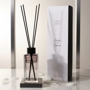 Luxury 140ML Glass Bottle Reed Diffuser with Wooden Base for Home Office
