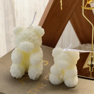 Luxury Adorable Bear Shaped Colorful Aesthetic Scented Candle for Christmas Holiday Home Table Decor Handmade Modern