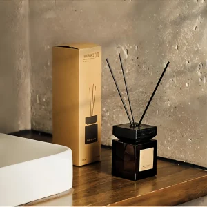 Luxury Brown Glass Square Reed Diffuser for Home Decoration and Air Refreshing Customize Fragrance and Logo AROVI