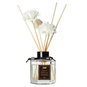 Luxury Custom Glass Reed Diffuser 50ml Essential Oil Aromatherapy Home Fragrance with Gift Box Custom Logo 6 Month Use