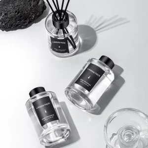 Luxury Frosted Glass Reed Diffuser Bottle 50ml 200ml 100ml Empty Reed Diffuser Fragrance Glass Bottle