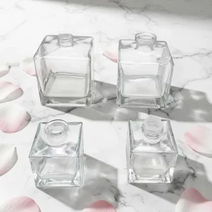 Manufacturer Square Reed Diffuser Bottle for Home Use Aromatherapy and Desktop Display