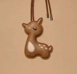 Minimalist Long lasting Leather Hanging Aromatherapy Bag Natural Scent Leather Fragrance Sachet for SUV and Truck Cabins