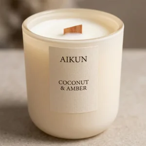 Modern Glass Jar Fragrance Scented Candle for Boutique Retail Wedding Gift Stock Display