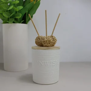 Modern Home Decor Reed Diffuser Empty White Ceramic Jar with Wood Wick and Knitting Ball