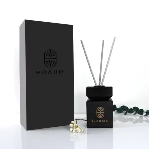 Most Popular Factory Price Luxury Black square 50 250ml Glass Reed Vine Diffuser Bottle with Wide Wooden Collar