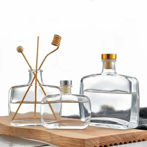 Multi-Capacity Empty Flat Glass Reed Diffuser Bottles for Aromatherapy and Home Decor with Custom Logo