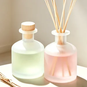 New Arrival Empty 50ml 100ml 150ml 250ml Frosted Glass Aroma Essential Oil Reed Diffuser Bottle with Stopper Sticks