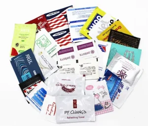 OEM Customizable Mini Wet Skincare Cleansing Wipes Soft Scent Natural Ingredients Single Sachet for Baby