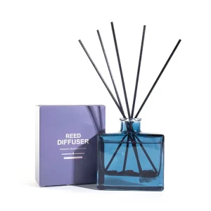 Private Label Home Fragrance Natural Glass Bottle Essential Oil Aroma Reed Diffuser with Rattan Sticks