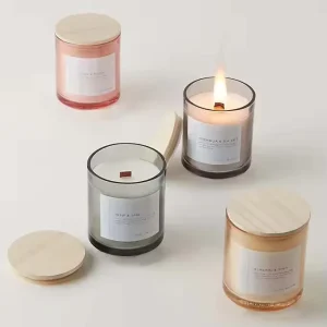 Private Label Manufacturer Good Quality Luxury Transparent Reusable Glass Container Scented Candles With Wooden Lid for Holidays