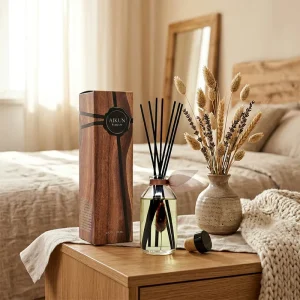 Private Label Natural Rattan Sticks Long Lasting Fragrance Reed Diffuser with Rattan Sticks Gift Box for Home Decor