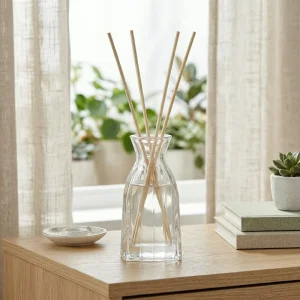 Private Label New Design Designer Home Fragrance Glass Premium Essential Oil Reed Diffuser for Luxury Hotel Villa Wedding Decor