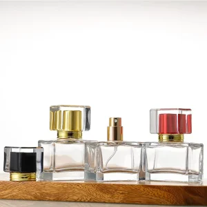 Spray Bottle Custom Label Customized Logo And Labels Perfume Atomizer Bottle 30ml 50ml Glass Refillable Perfume Bottle