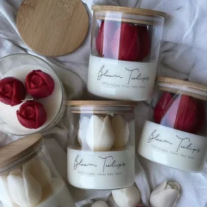 Tulip Flower Topped Clear Glass Jar Scented Soy Candle With Natural Bamboo Lid Vegan Floral Aroma Candle White Burgundy Tulip